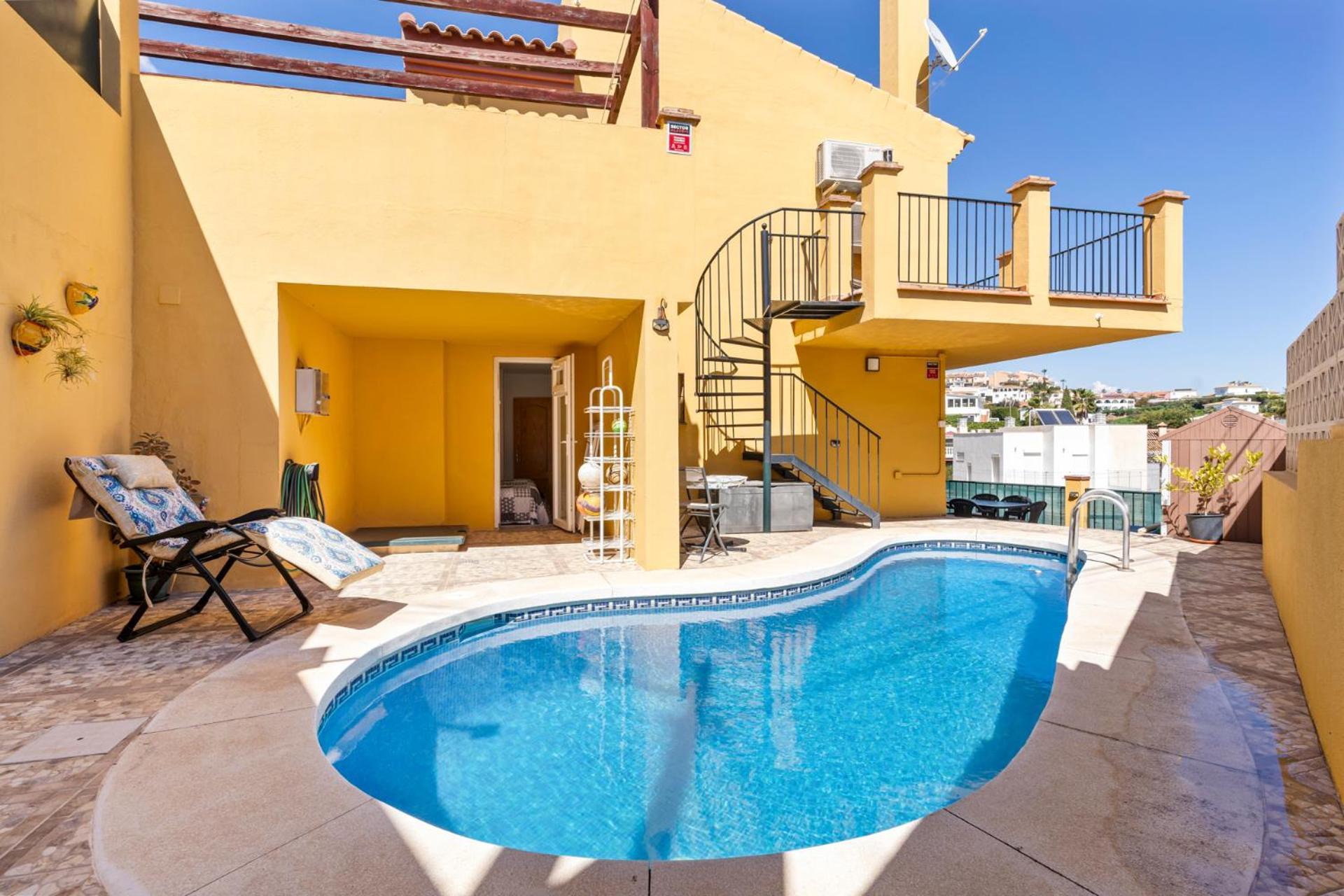 Stunning Townhouse With Private Pool And Breathtaking Views By Costarentals - Ref 11 Appartamento *